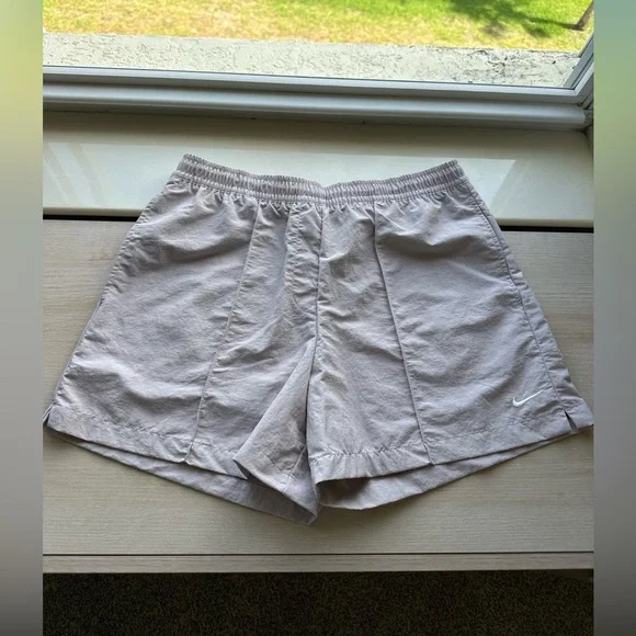 BUY 3•GET FREE SHIPPING• Nike Sportswear Everything Woven Mid-Rise 5” Short - Picture 3 of 12